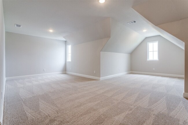 Building Photo - 709 Lexington Ln