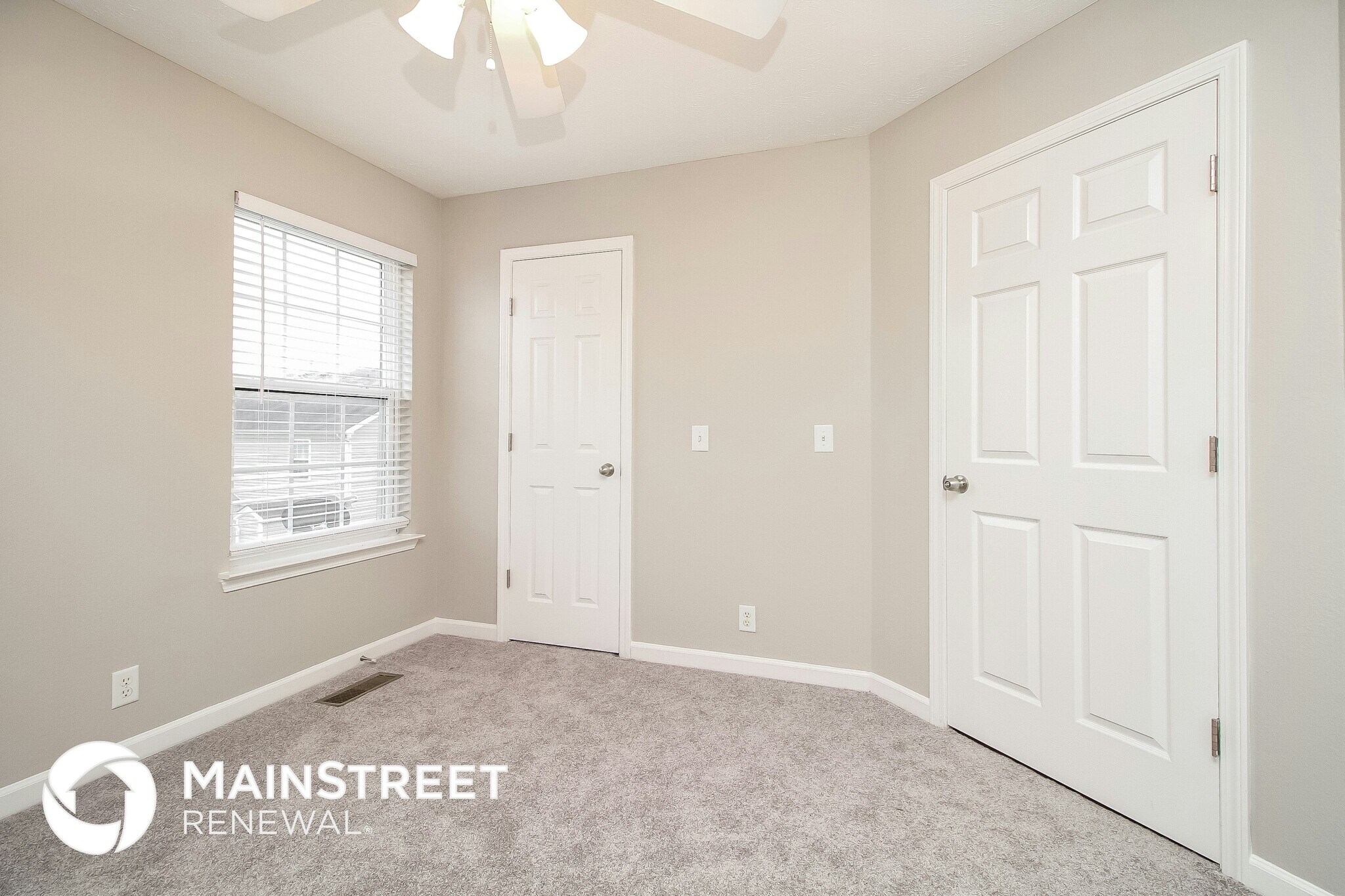 Building Photo - 8008 Logan Dr