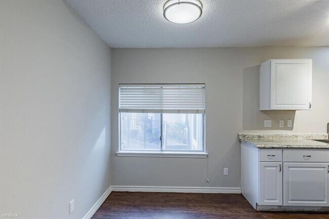 Building Photo - 4500 Witham Ln
