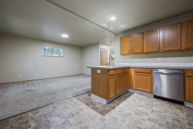 Building Photo - 4bed/2.5 Bathroom house - SE Portland