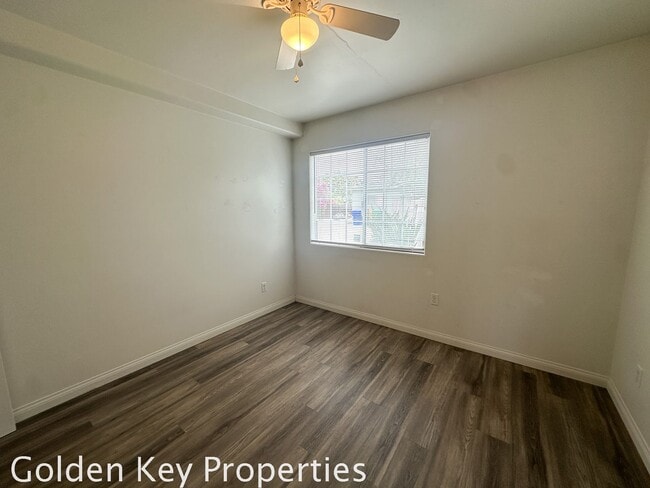 Building Photo - 2-Bedroom + 2-car garage + ALL UTILITIES PAID