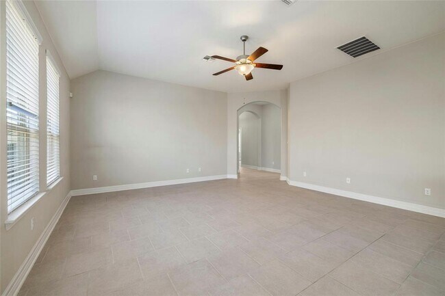 Building Photo - 416 Blue Waterleaf Ln