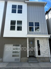 Building Photo - 516 Violets Cove Ln