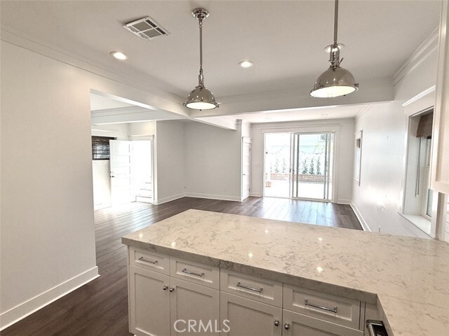 Building Photo - 524 13th St