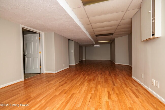 Building Photo - 3411 Sample Way