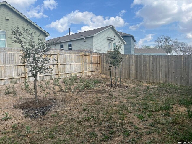 Building Photo - Move In Ready 3 Bedroom Lennar Home with 2 Car Garage in West San Antonio