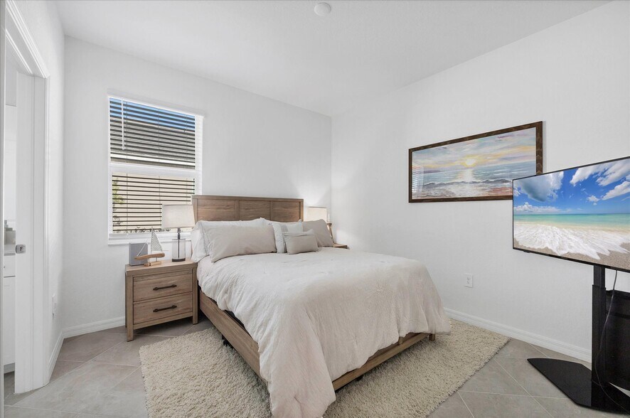 Building Photo - 11314 Pinot Dr