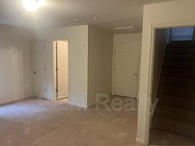 Building Photo - 35122 Saba Pl