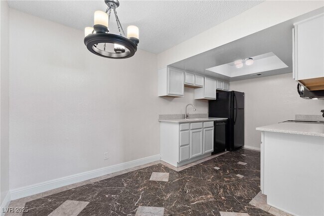 Building Photo - 5262 Osman Ct