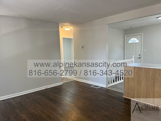 Building Photo - Section 8 OK! Garage!