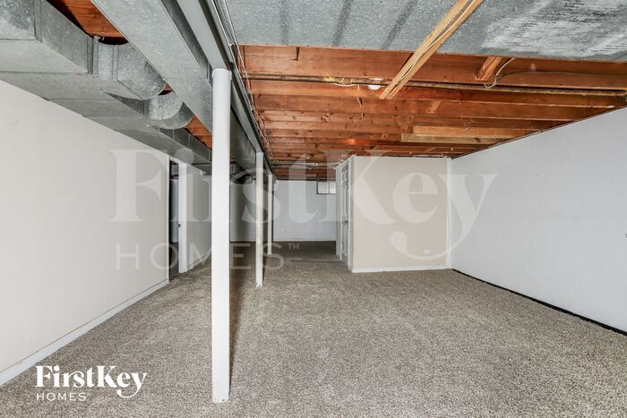Building Photo - 1355 Del Rey Dr