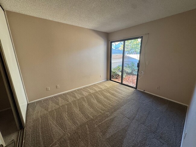 Building Photo - 1201 Greenstone Ln