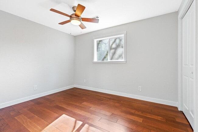 Building Photo - 2677 Humbug Creek Rd