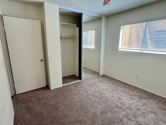 Building Photo - 6080 Mt Aguilar Dr