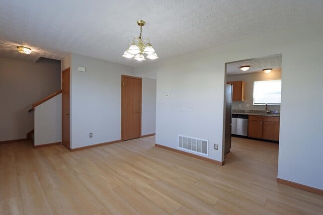 Building Photo - 4897 Nieles Edge Dr