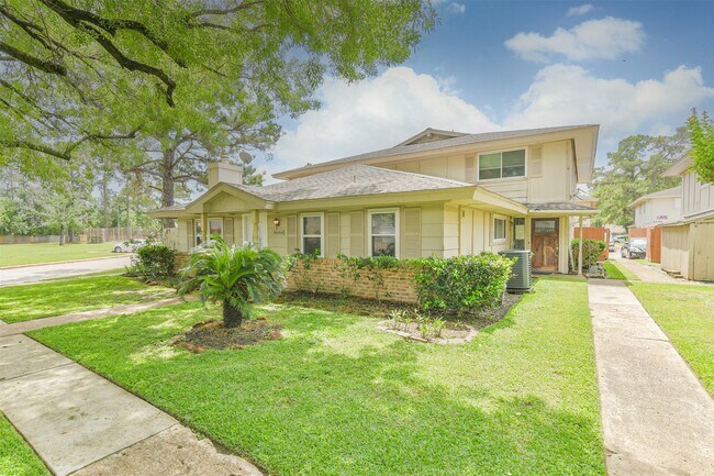 Building Photo - 5646 Birchmont Dr