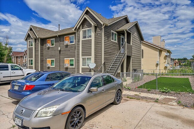 Building Photo - 1051 Mazatlan Cir