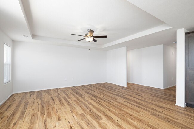 Building Photo - 3 Bedroom Home in Monett