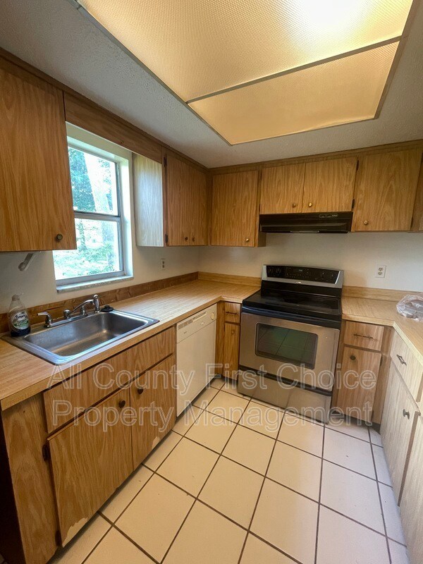 Building Photo - 10800 US Hwy 19 N