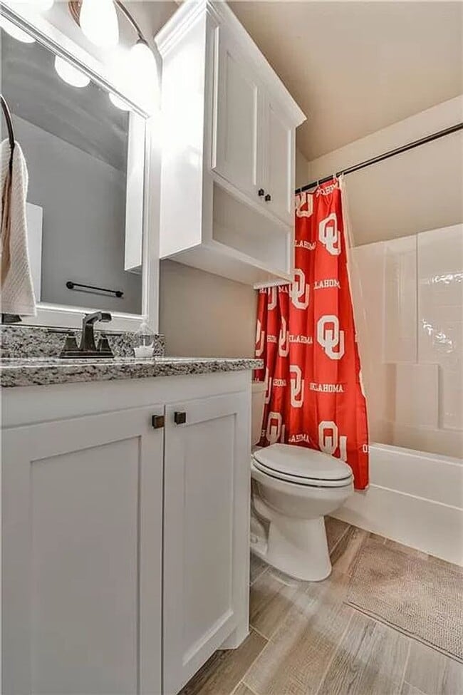 Building Photo - Stunning 4 Bed, 3 (Full) Bath in Norman