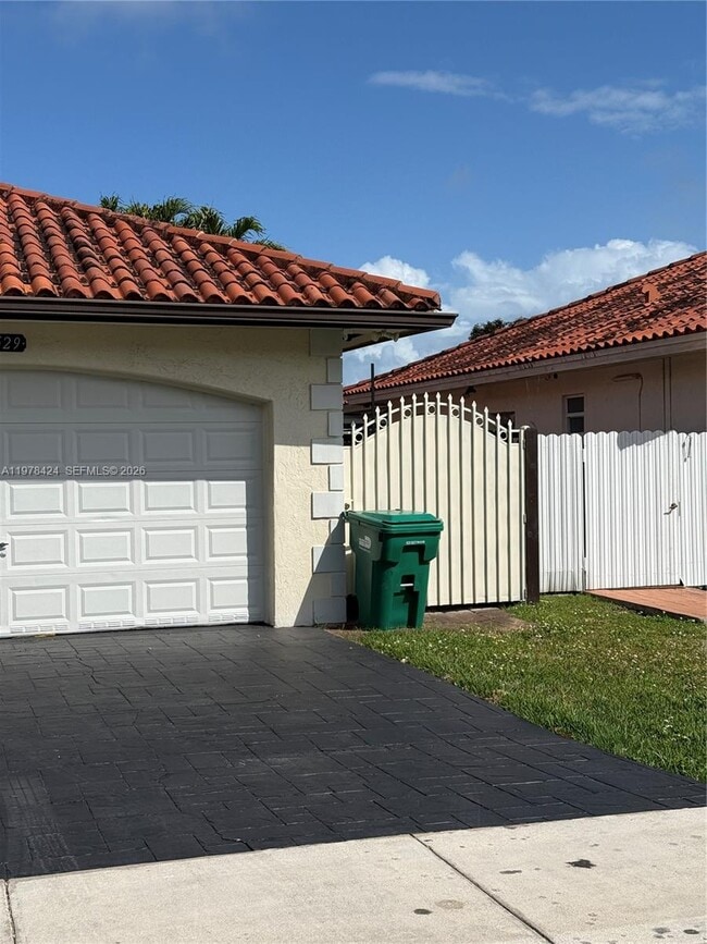 Building Photo - 18529 SW 97th Pl