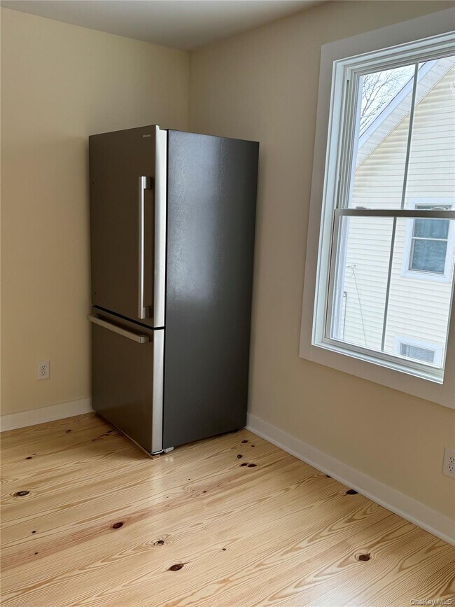 Building Photo - 14 Orchard St