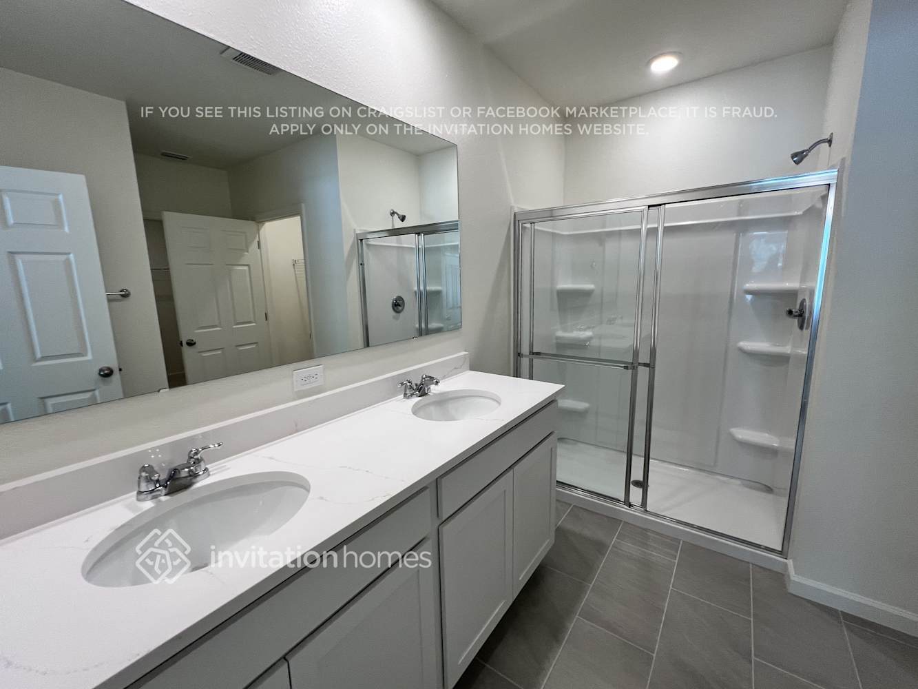 Building Photo - 9659 Seaspray Dr
