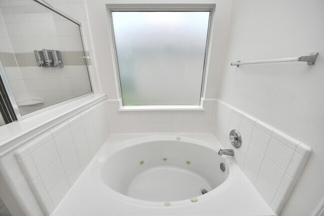 Building Photo - 3526 Cactus Creek Dr