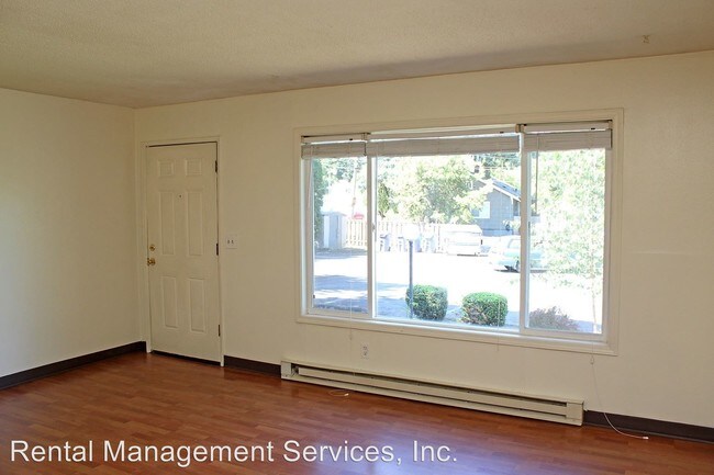 Building Photo - 12021 SE Foster Rd