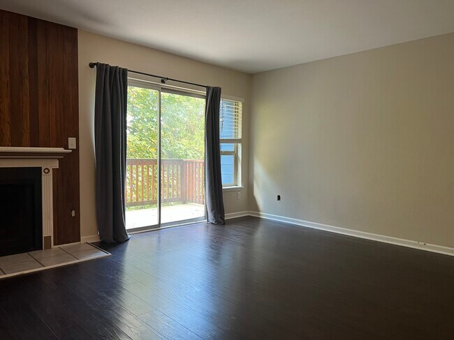 Building Photo - 500 National Ave N