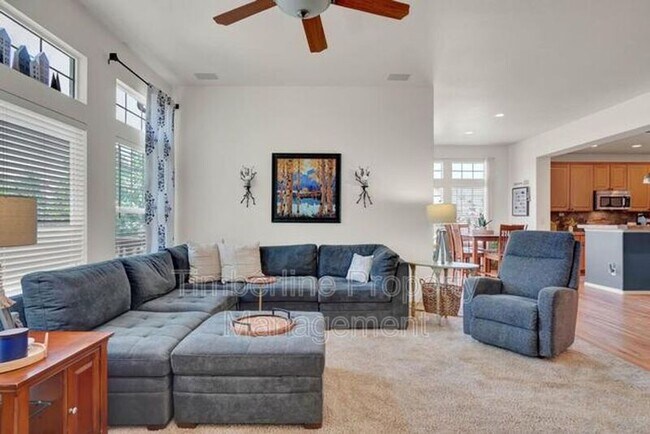 Building Photo - 2030 Silver Creek Dr