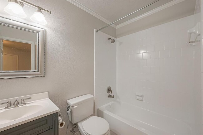 Building Photo - 17435 Turquoise Stream Dr