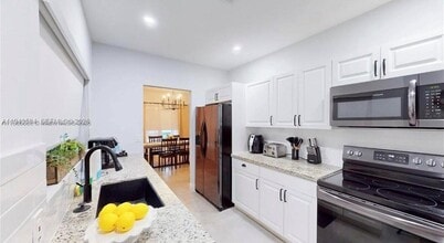 Building Photo - 52 NW 47th Terrace