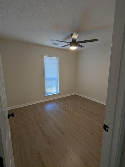 Bedroom 1 - 60 Riverside Pky