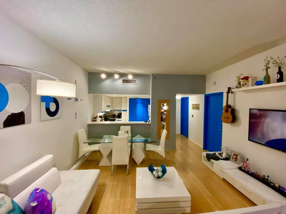 Building Photo - 540 Brickell Key Dr