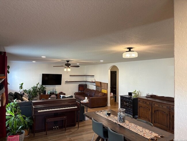 Building Photo - 7319 Turnbow