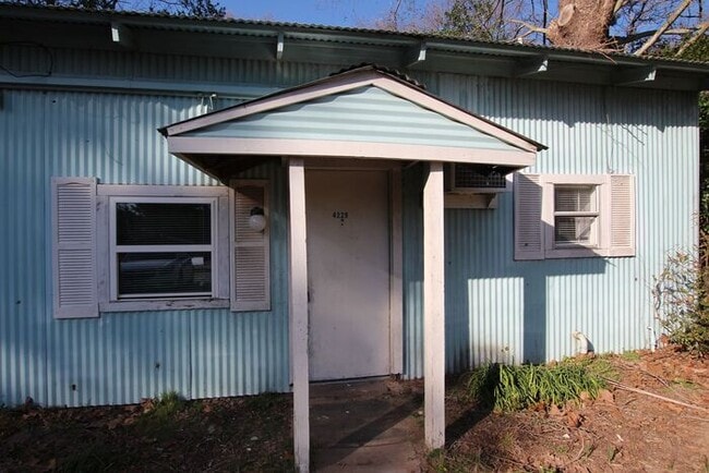 Primary Photo - Available Now! 2 Bedroom, 1 Bath (Plus Bon...