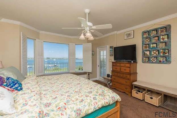 Building Photo - 157 Marine St