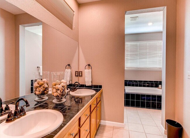 Building Photo - 11491 Dark Star Way