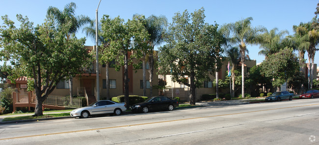 Building Photo - Fair Oaks Pointe Apartments