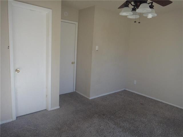 Building Photo - 504 Kings Way Dr