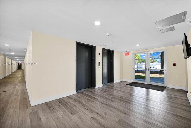 Building Photo - 11040 SW 196th St