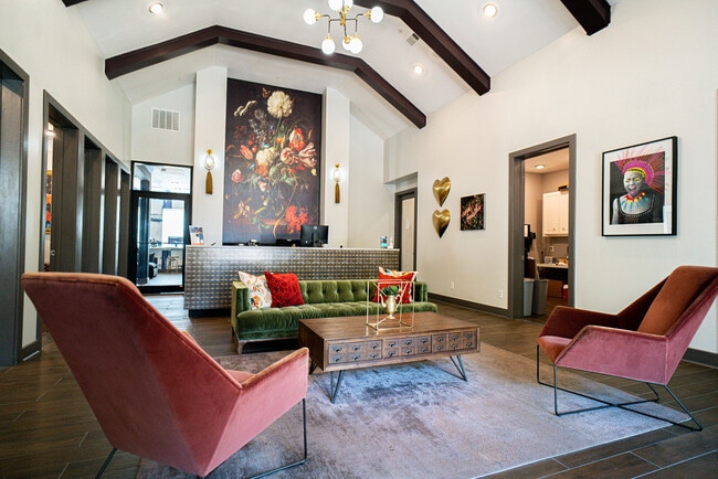 Building Photo - The Reserve at Walnut Creek