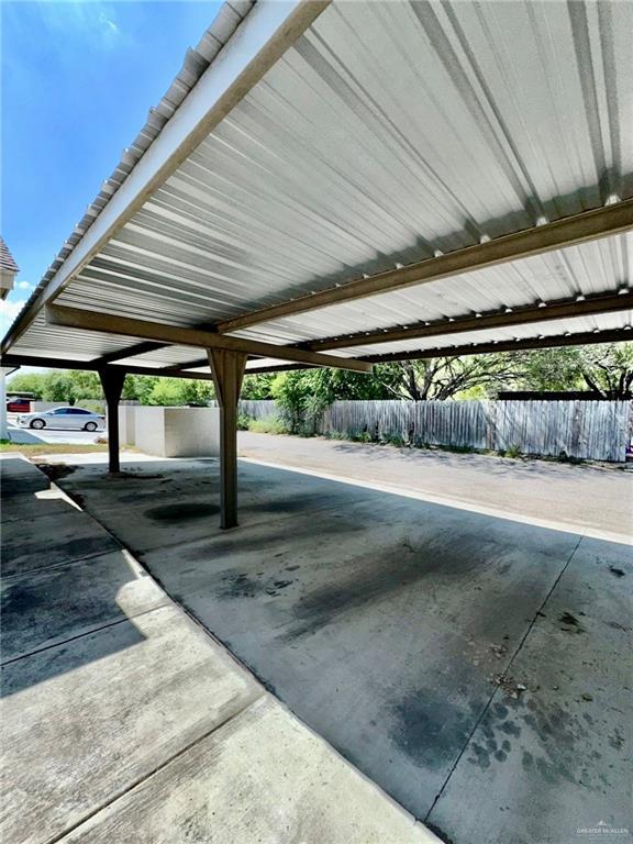 Building Photo - 16 Larkspur Ave