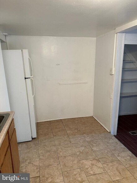 Building Photo - 2 Titus Ave