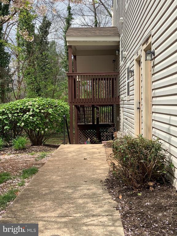 Building Photo - 9949 Grapewood Ct