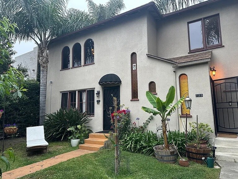 Building Photo - 725 Washington Blvd