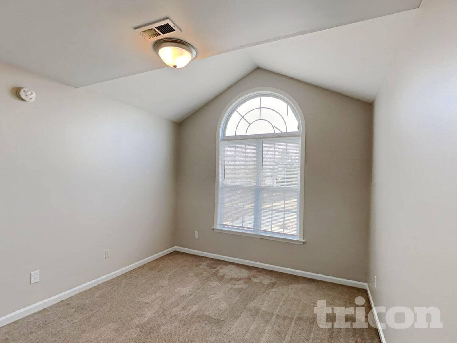 Building Photo - 116 Haywood Ln