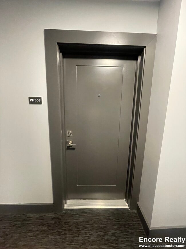 Building Photo - 365 Western Ave