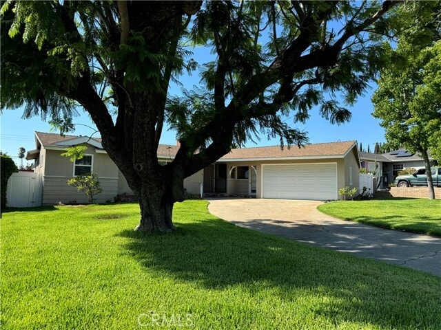 Building Photo - 12791 Elizabeth Way